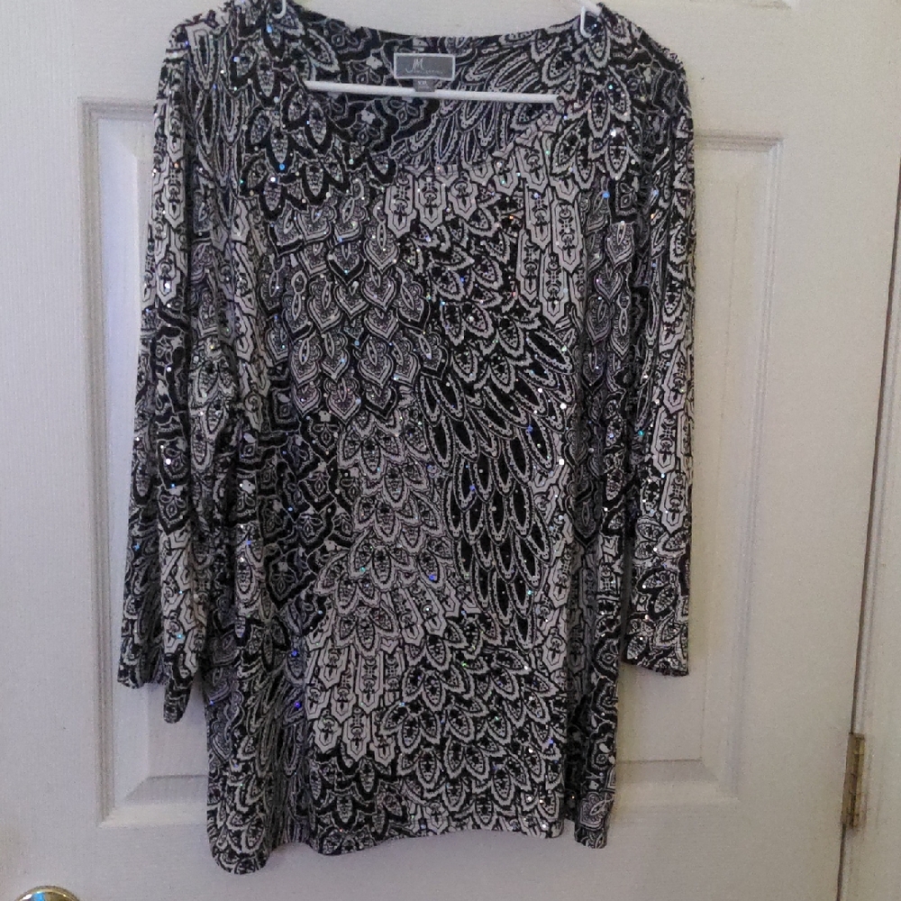 JM Collection Black and White Patterned Top